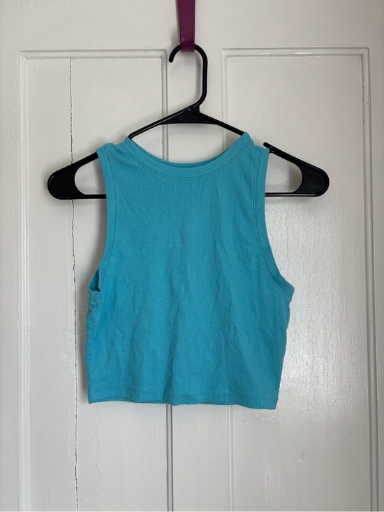 Hollister Tops - Hollister crop tank top